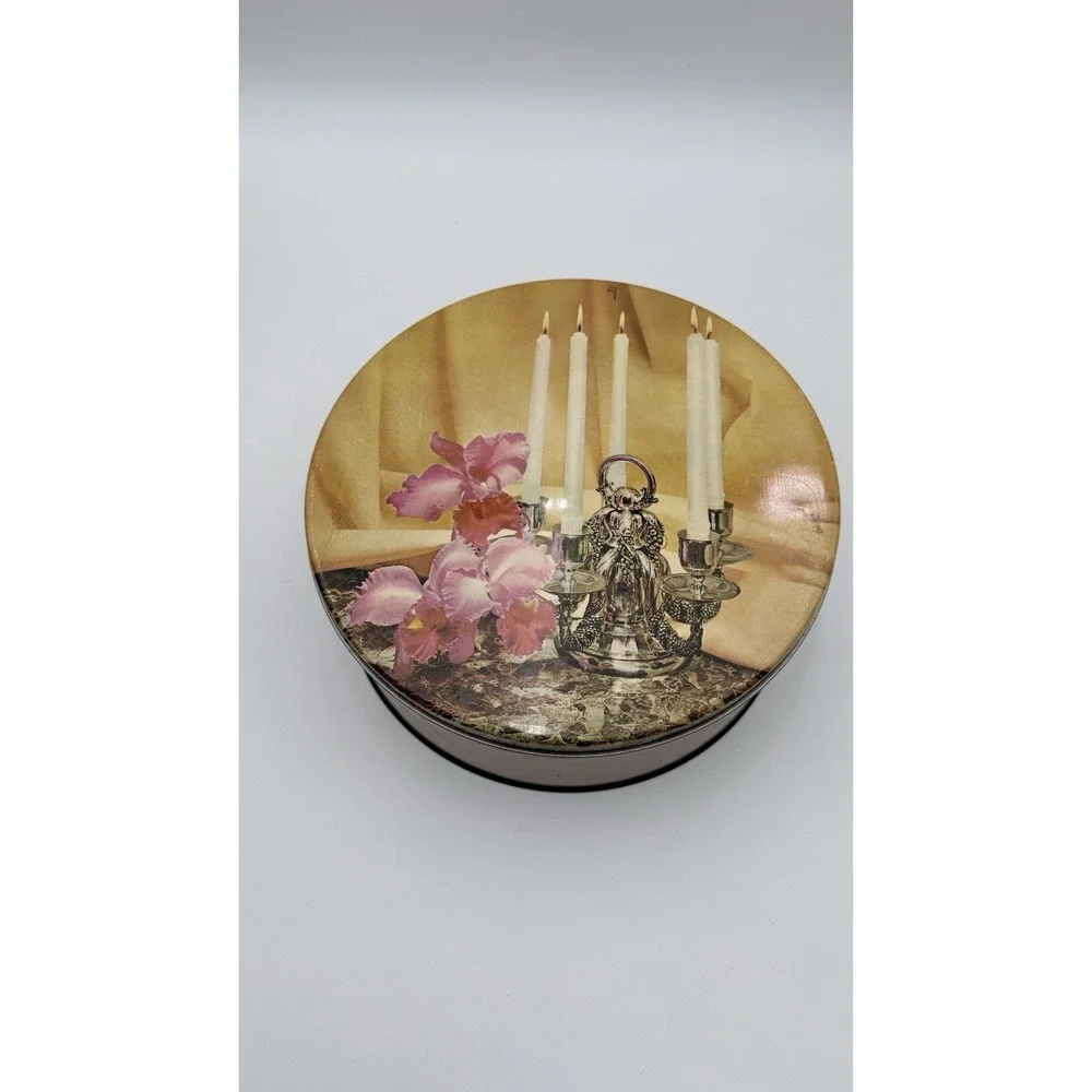 Vintage Decorative Tin Floral‎ Flowers Candle Candles Lid Peeling Worn Round